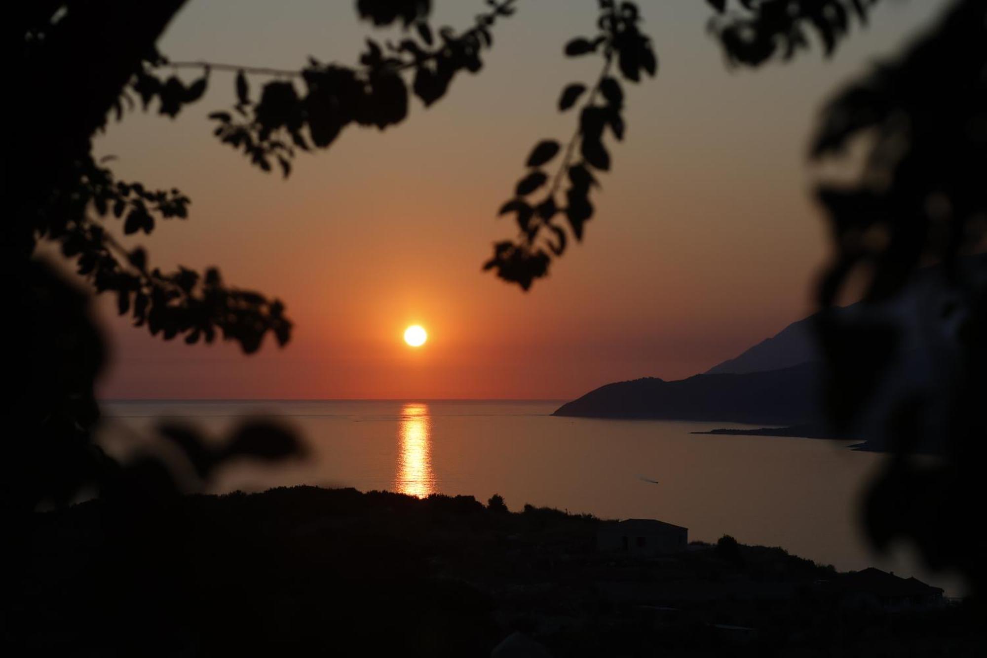 Sunset Serenity Himare Eksteriør bilde
