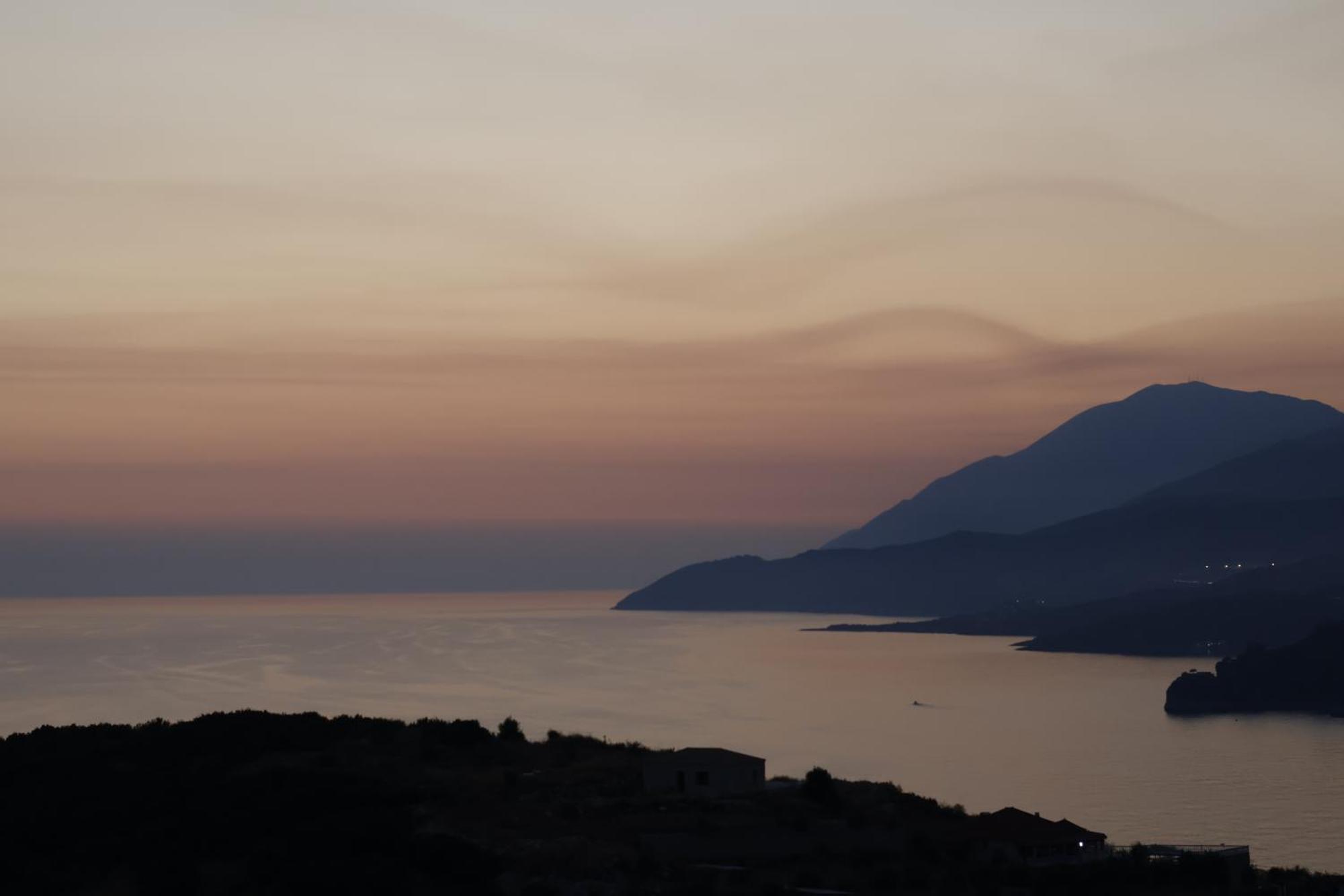 Sunset Serenity Himare Eksteriør bilde