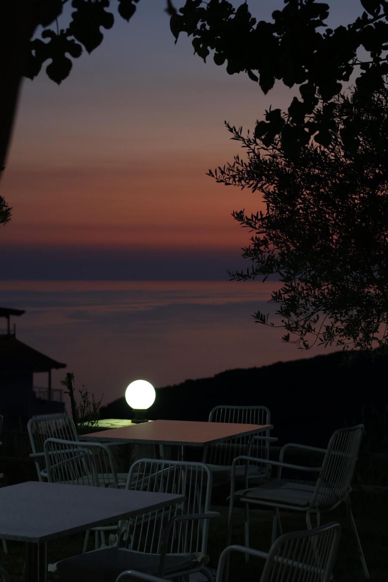 Sunset Serenity Himare Eksteriør bilde